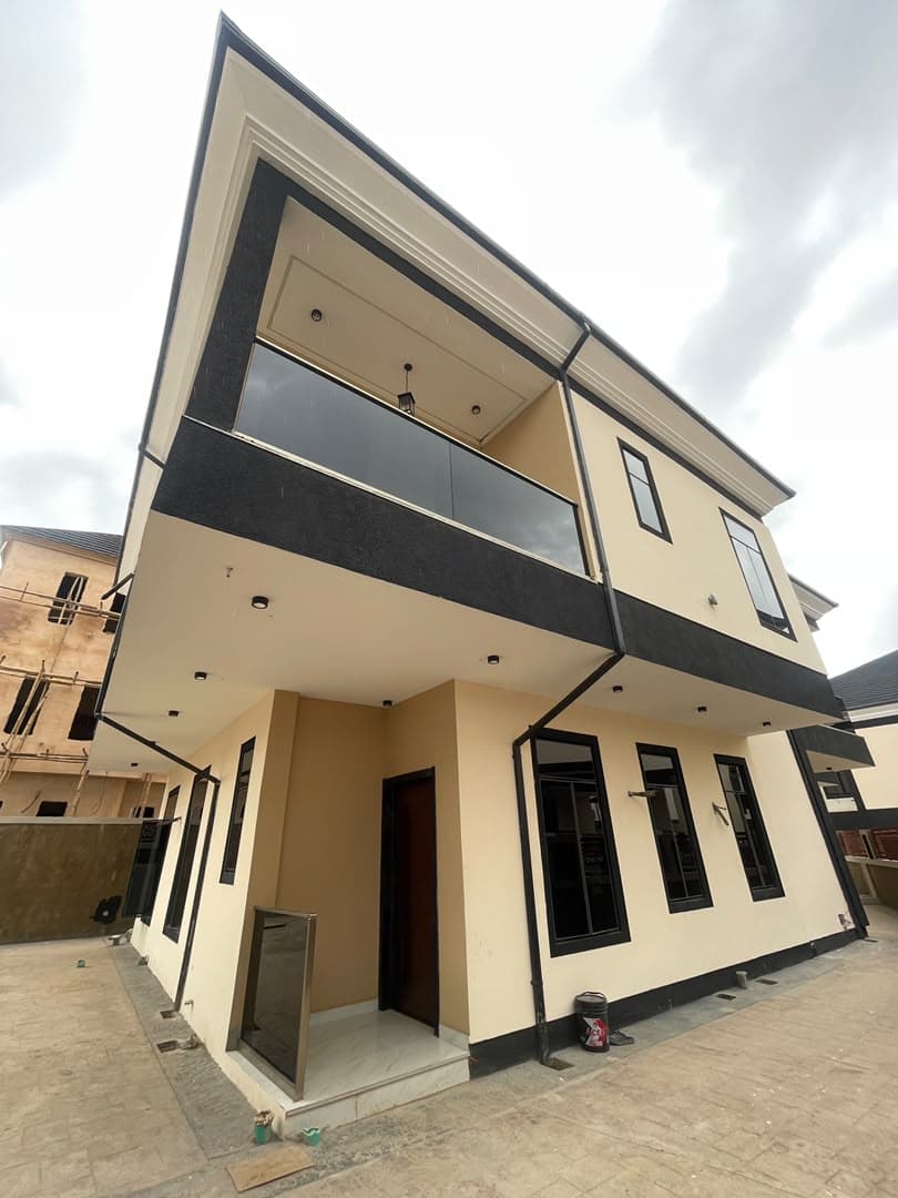 NEWLY BUILT 5 BEDROOM FULLY DETACHED DUPLEX WITH BQ