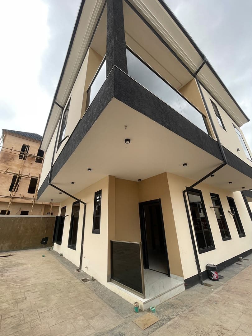 NEWLY BUILT 5 BEDROOM FULLY DETACHED DUPLEX WITH BQ