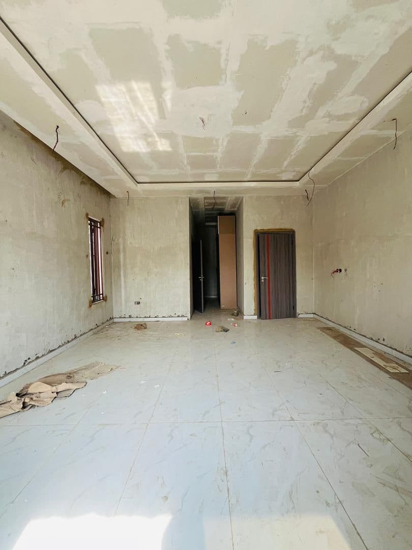 Newly Built 4 Bedroom Apartment with a Bq